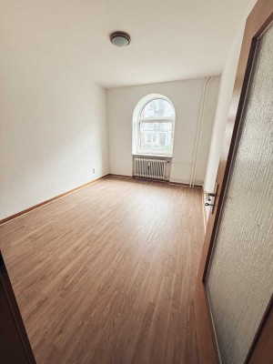 Erstbezug nach Sanierung: attraktive 2,5-Zimmer-Wohnung mit Balkon in Kiel