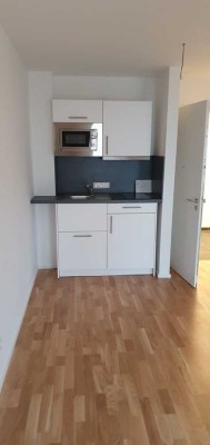 Neubau-Helles Apartment mit Balkon u. Einbauküche ab sofort zu vermieten