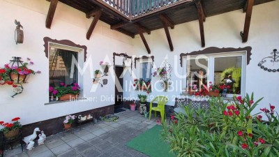 Schickes saniertes Haus mit 175m² Wohnfläche und 3 Garagen mit tollem Grundstück in Meerane