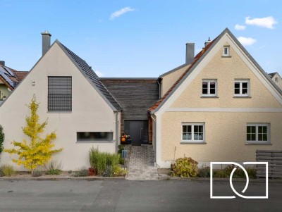 Anbau aus 2014! Zweifamilienhaus mit flexiblen Nutzungsmöglichkeiten und toller Aufteilung