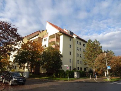 Gut geschnittene 4-Zimmer Dachgeschosswohnung