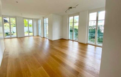 NÄHE ISD - ST. GEORGE SCHOOL - MODERNES HELLES HAUS IN RUHIGER LAGE