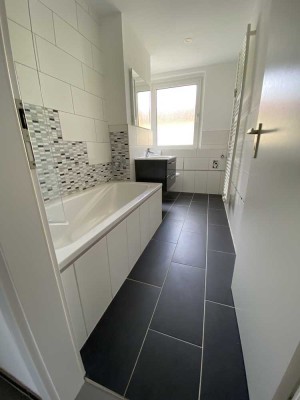 3 Raum- Wohnung mit Stil – inklusive Einbauküche & Top-Lage in Rötha!