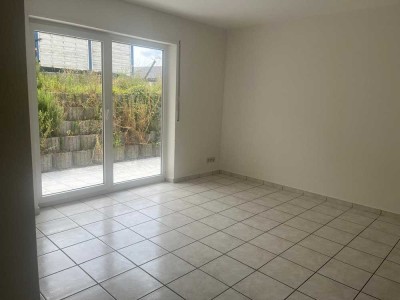 3 Zimmerwohnung mit Terrasse im Tiefparterre