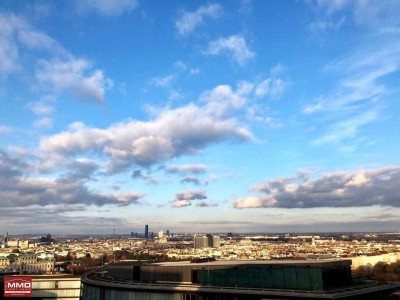 BEFRISTET VERMIETET! WUNDERVOLLE 2-ZIMMER-WOHNUNG MIT TRAUMHAFTEM, UNVERBAUBAREM FERNBLICK!