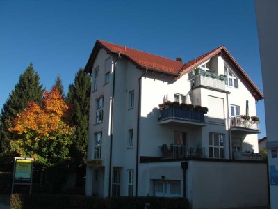 Stilvolle 3-Raum-DG-Wohnung mit geh. Ausstattung und Süd- & Westbalkon in Riemerling/Ottobrunn