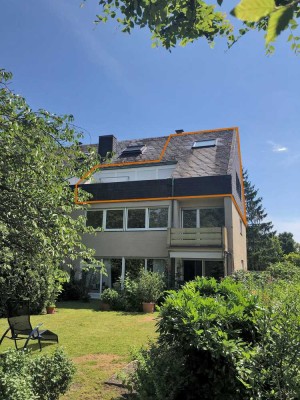 Helle und ruhige 4-Zimmer Maisonette Whg mit großem Balkon in bester Lage Hambacher Höhe
