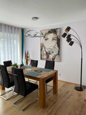 Gepflegte, gut geschnittene 4-Zimmer-Dachgeschoss-Wohnung in ruhiger Lage zu verkaufen