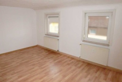 HELLE SINGLE-DACHGESCHOSSWOHNUNG