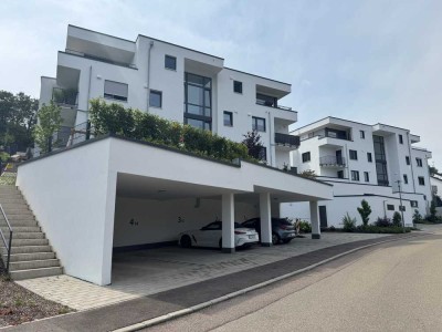 Neuwertiges Penthouse mit Dachterrasse, Whirlpool & tollem Ausblick in gesuchter Wohnlage Nahe Aalen
