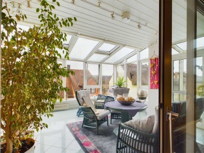 Gepflegtes Einfamilienhaus mit großem Garten, Photovoltaik, Wintergarten, Grillplatz, Doppelgarage 1