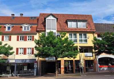 Geräumige Wohneinheit mit Aufzug  und Loggia im Stadtzentrum