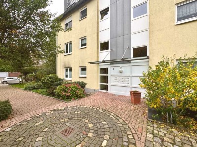 Charmante 3 Raum Wohnung mit grossem Sonnenbalkon + Pkw Aussenstellplatz