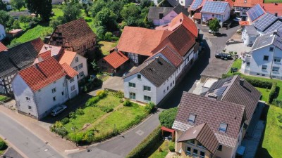 +++ Teilmodernisiertes Einfamilienhaus mit Anbau und große Scheune +++