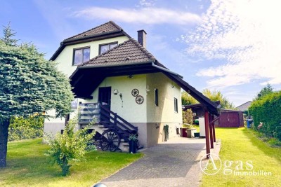 möbliertes Einfamilienhaus mit 180 m² Wohnfläche, 6 Zimmern und Pool in Ahrensfelde