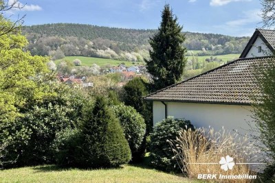 BERK Immobilien - Privates Wohnidyll im Grünen – Stilvoll leben auf parkähnlichem Grundstück
