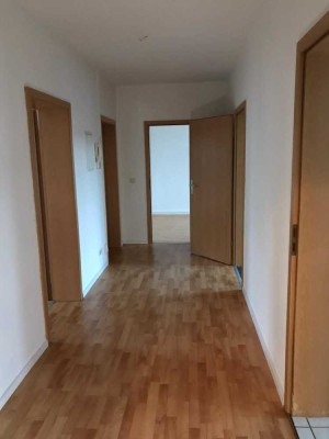 Helle 3-Raum-Wohnung ab sofort in Chemnitz zu vermieten!