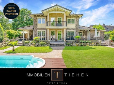La Dolce Vita daheim! Junge Stadtvilla im mediterranen Stil mit Pool, PV-Anlage und Feldblick!