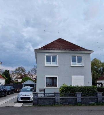 Gepflegtes und teilrenoviertes Zweifamilienhaus in Bremen Nord