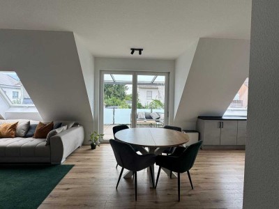 Schöne 2-Zimmer-Wohnung mit Einbauküche und Balkon