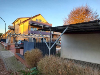 Hillerse ETW mit 3 Zimmern im 1. OG -  PV+Wärmepumpe - Südbalkon - Carport - Einbauküche