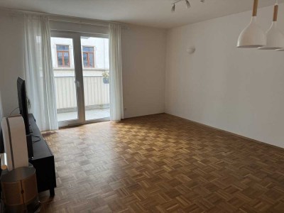 Moderne 2-Zimmer Wohnung mit Balkon in Offenbach Stadtmitte
