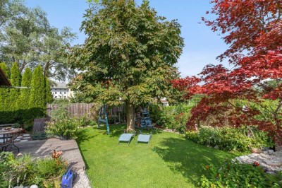 Provisionsfrei - Zum Wohlfühlen - Eigener Garten, geschmackvolle Ausstattung, sonniger Balkon