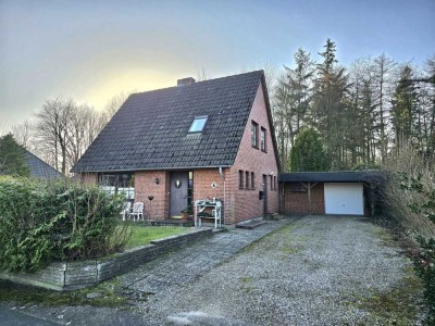 **Charmantes Einfamilienhaus am Waldrand in ruhiger Lage**