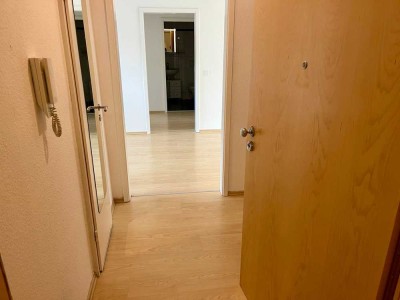 Helle 3,5-Zimmer Wohnung mit Balkon im 5. OG in Eppstein