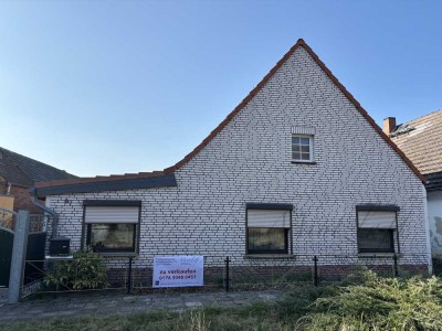 Einfamilienhaus mit Scheune und Garten in idyllischer Lage - traumhafte Sonnenuntergänge!