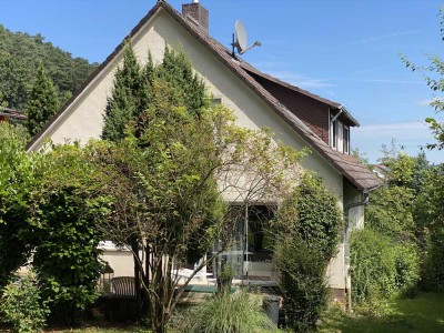4,5-Zimmer Wohnung mit Balkon in Marburg