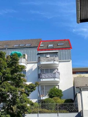 Großzügige helle 2-Zimmer-Dachgeschoss-ETW mit TG-Platz in 53604 Bad Honnef-Zentrum