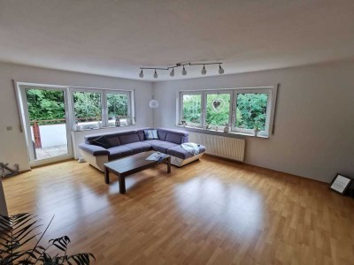 Helle u. gepflegte 3,5-Raum-Wohnung mit Balkon, 95 qm, in 6-Fam. Haus, Hochemmingen,  ab 1.9. frei