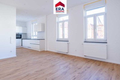 Erstbezug! Sanierte 3-Zimmer-Wohnung Hochparterre mit Altbau-Charme, zentrale Wohnlage!
