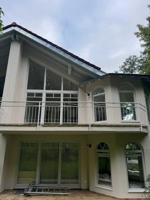 Hochwertige 2,5-Zimmer-Wohnung im 1. OG in Löwenstein