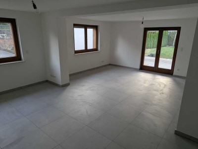 Erstbezug, modernisiertes Einfamilienhaus mit 5 Zimmern in Wachtberg