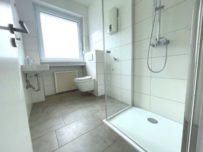 Moderne Wohnung mit Einbauküche & Stellplatz