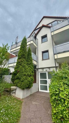 Geschmackvolle, gepflegte 4-Raum-Maisonette-Wohnung mit geh. Innenausstattung mit EBK in Filderstadt