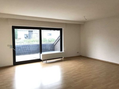 Helle, geräumige drei Zimmer Wohnung mit Dachterrasse in Lauten-Weschnitz