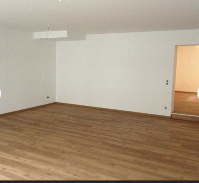 Schöne große 2,5-Zimmer-Erdgeschosswohnung in Eschweiler-Weisweiler