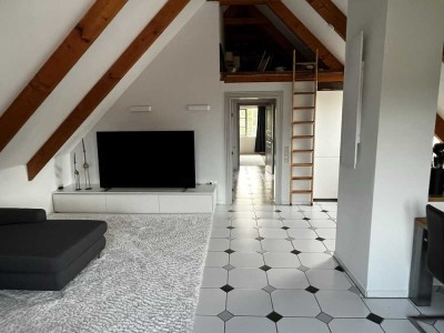 Außergewöhnlich charmante Dachgeschosswohnung am Mergelkuhle-See