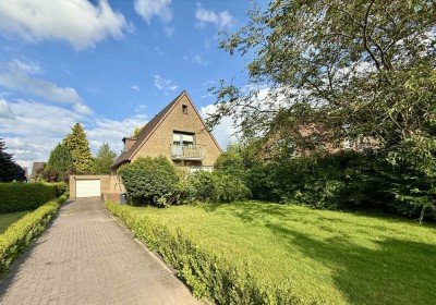 Einfamilienhaus mit massivem Gartenhaus in guter Lage in NMS-Alte Gartenstadt