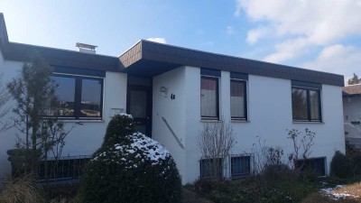großzügiger Reihenwinkelbungalow in Eggenstein-Leopoldshafen