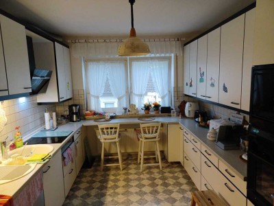 Ansprechende 3-Zimmer-Wohnung mit EBK und Balkon in Dernau