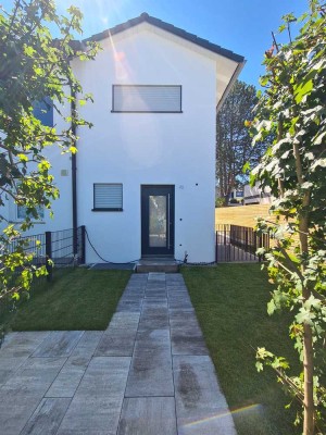4 Zi. Maisonette Whg. von privat mit eigenem Eingang, Garten und EBK