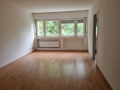 Großzügige und ruhige 3-Zimmer-Wohnung in zentraler Lage