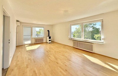 TERRASSENHIT - 3 bis 4 Zimmer - ca. 93m² gew. NFL - KLIMA - Schwedenofen - Einbauküche - großes Kellerabteil - PKW-Stellplatz - zentrale Lage