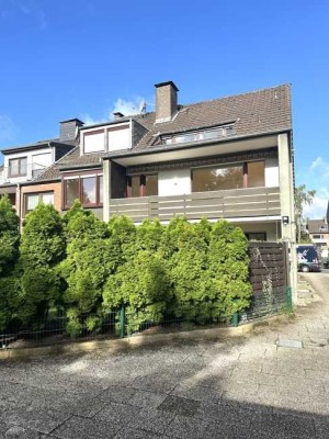 Gemütliche und komplett modernisierte 2 Zimmer Wohnung in sehr guter u. stadtnaher Lage von Moers