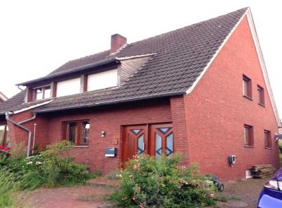 Saniertes Einfamilienhaus mit Herz,  top Lage mit großem, sonnigen Garten.