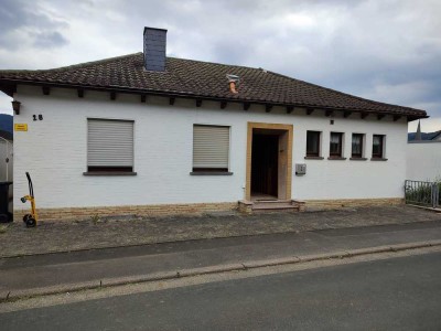 Einfamilien Wohnhaus in Biedenkopf-Wallau